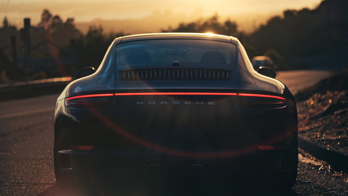 Car Porsche Road Sunset Автомобиль Порш едет по дороге под закат солнца